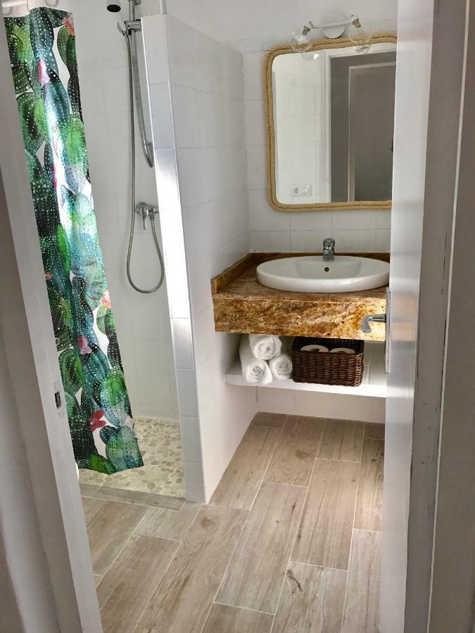 Can Chumbera Formentera Guest House Кала Саона Екстериор снимка